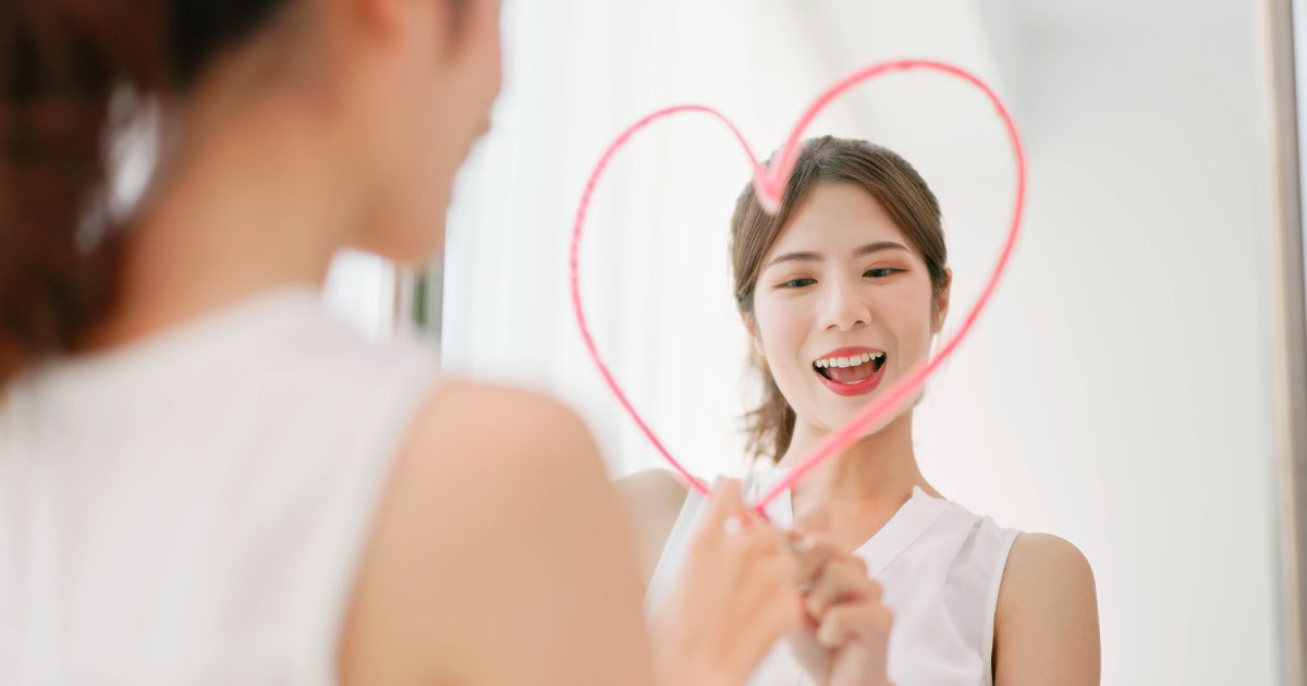 Phân biệt yêu bản thân và ích kỷ: Hiểu đúng để sống nhẹ lòng hơn