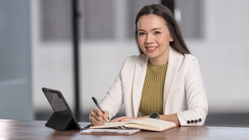 Manage footer content